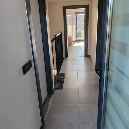 Havuzlu Muestakil 4 1 Salon Villa Çeşme