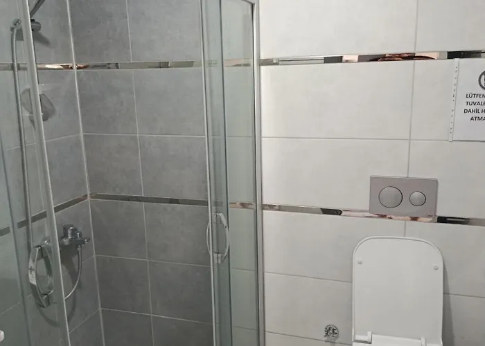 Havuzlu Lueks * Çeşme